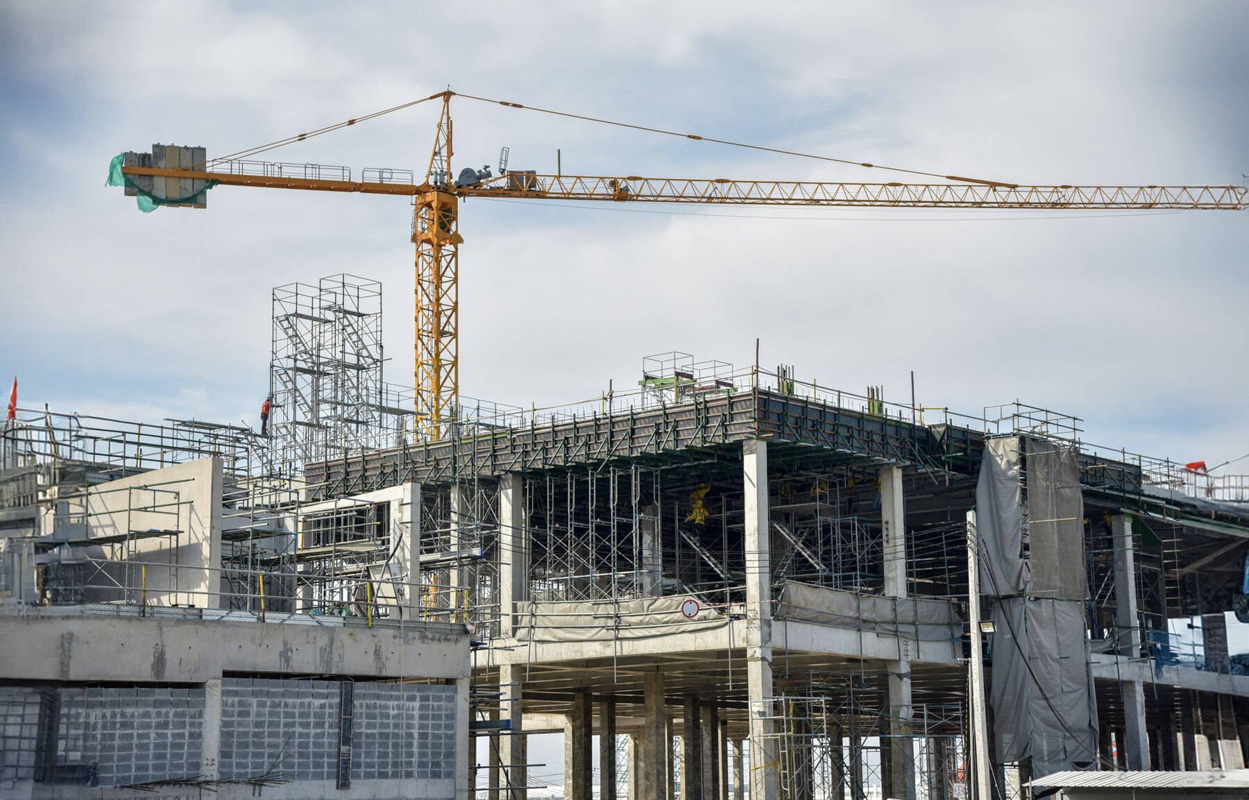 In house early pay programs versus external early pay programs