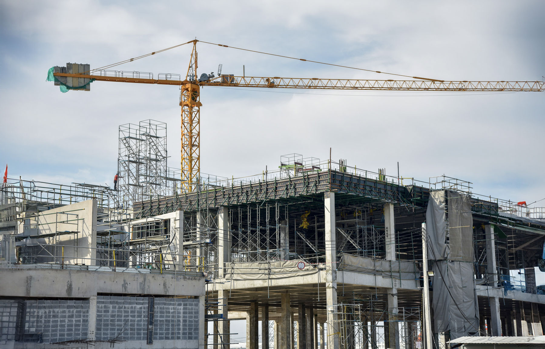 In house early pay programs versus external early pay programs